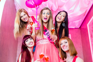 limo hire for hen night and hen parties